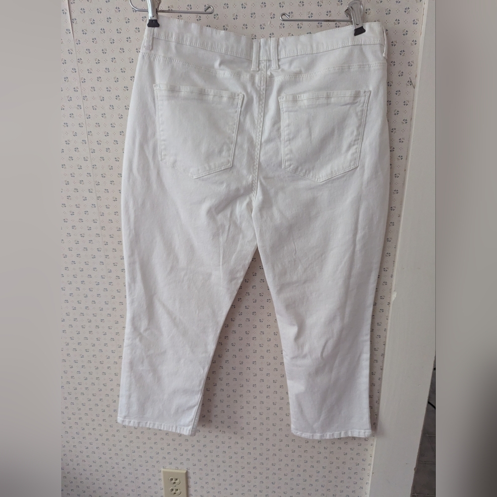 Lee Easy Fit 12 Cropped Jeans Women's White Summer Events Casual Resort Wear - Picture 2 of 11